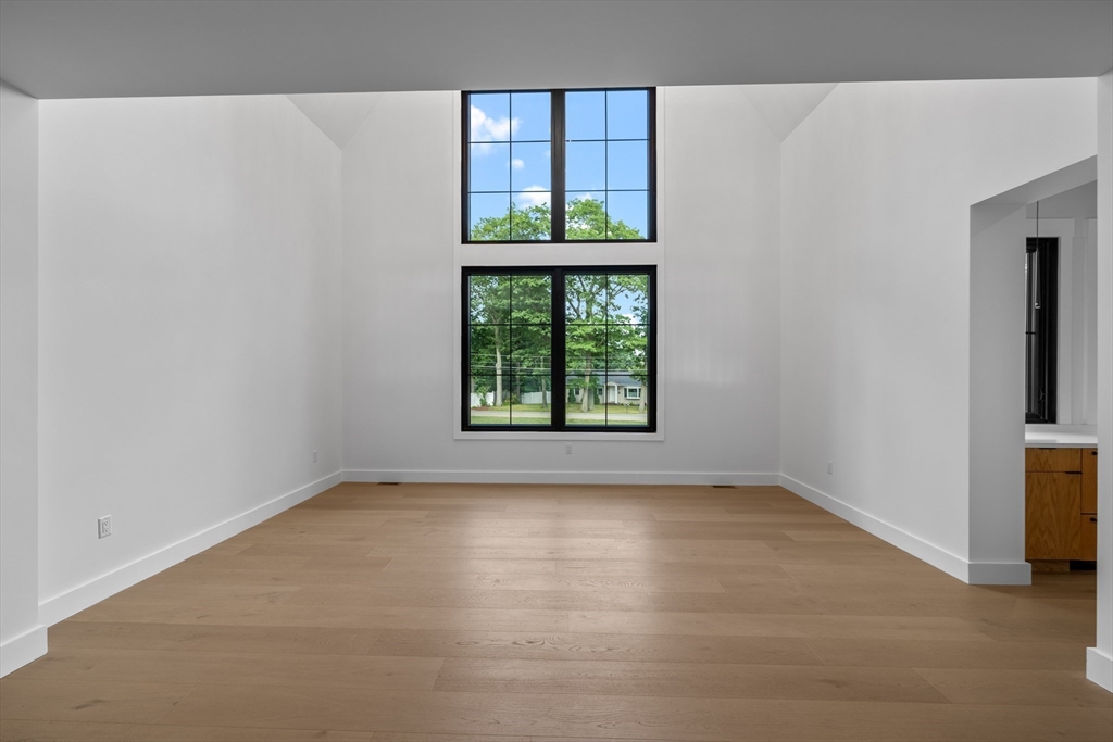 216 Greenwood Road Andover, MA 01810 - Photo 12 of 42