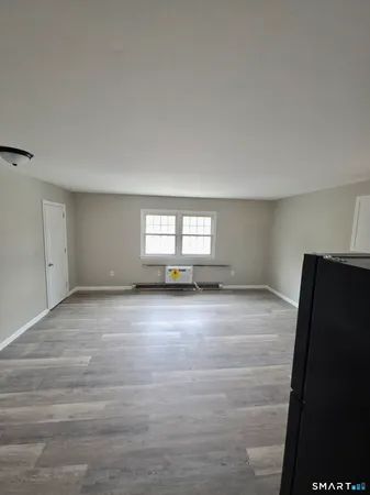 $1,500 | 9 Peggy Lane, East Lyme, CT 06357