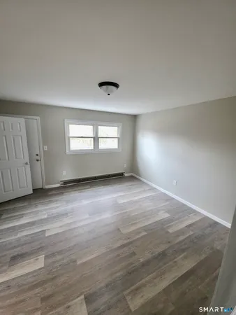 $1,500 | 9 Peggy Lane, East Lyme, CT 06357