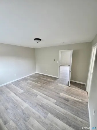 $1,500 | 9 Peggy Lane, East Lyme, CT 06357