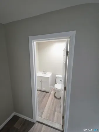 $1,500 | 9 Peggy Lane, East Lyme, CT 06357