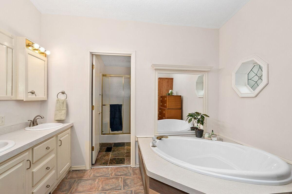 7092 Schmeid Road Lakeview, MI 48850 - Photo 11 of 18 07BFD276-DDAF-49DA-A416-4443D8C79493