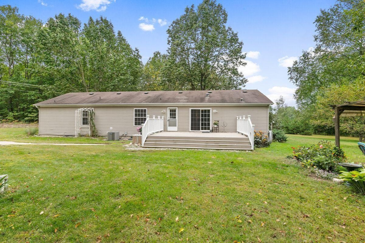 7092 Schmeid Road Lakeview, MI 48850 - Photo 17 of 18 6D424C5E-051F-41FD-86B3-1A596AB383D1