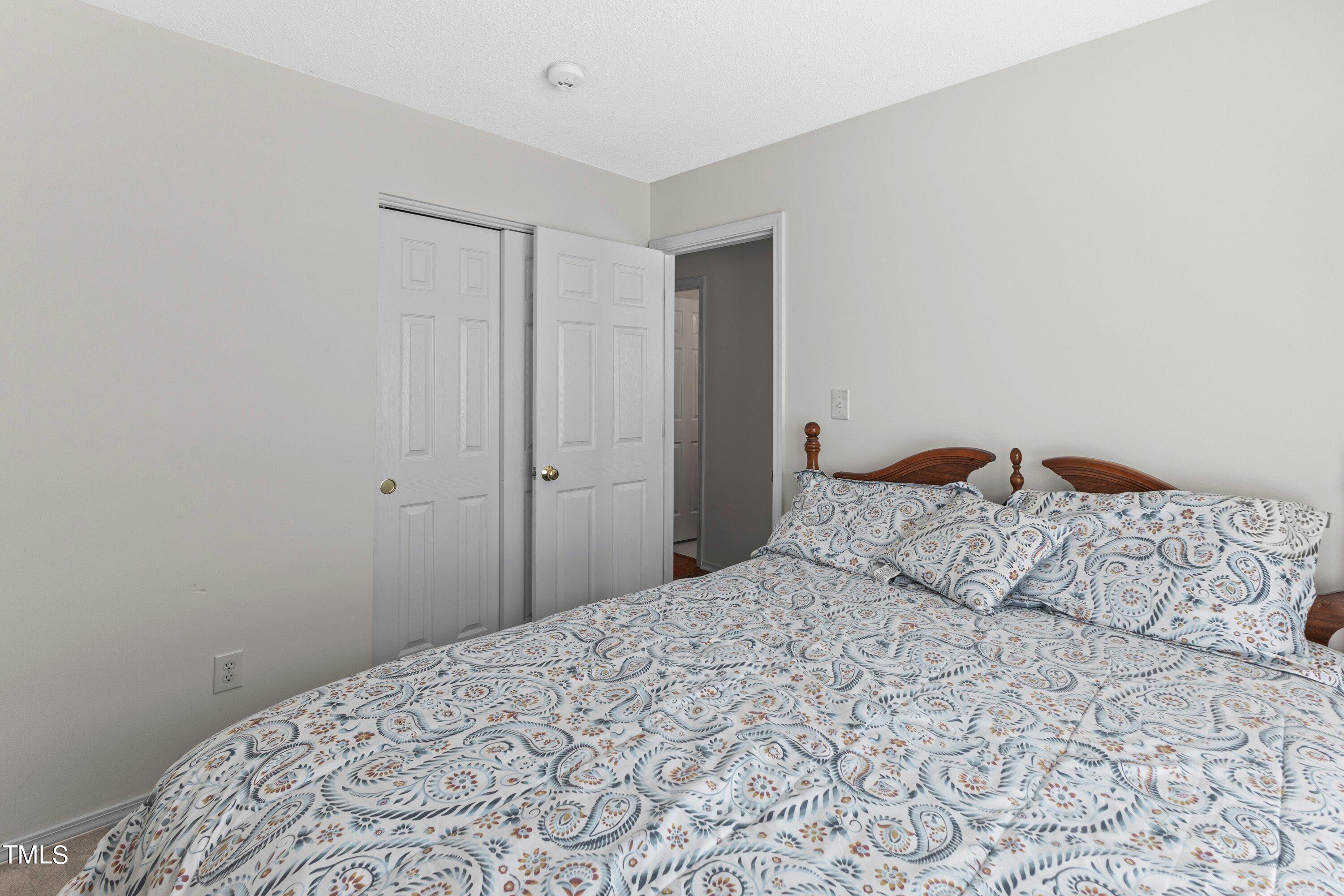 4427 River Edge Drive Raleigh, NC 27604 - Photo 15 of 31 26-202404084427 River Edge Dr_0026