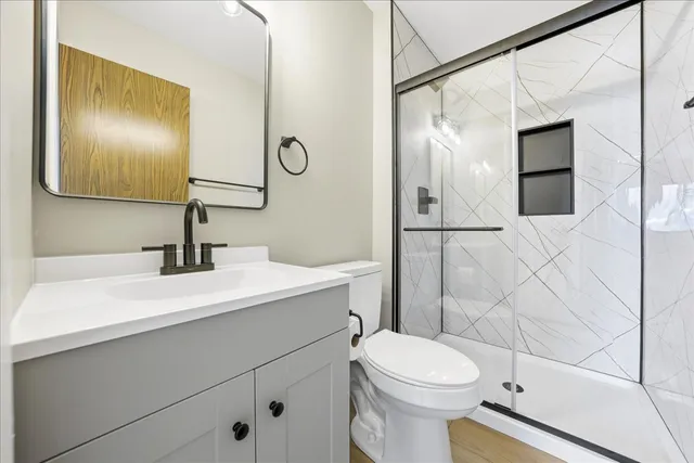 $2,600 | 369 Heather Court, Unit A2, Schaumburg, IL 60193