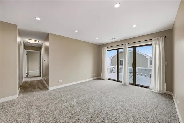 $2,600 | 369 Heather Court, Unit A2, Schaumburg, IL 60193