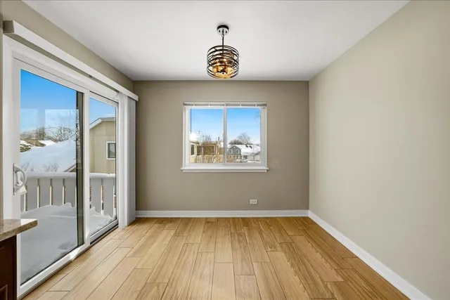 $2,600 | 369 Heather Court, Unit A2, Schaumburg, IL 60193