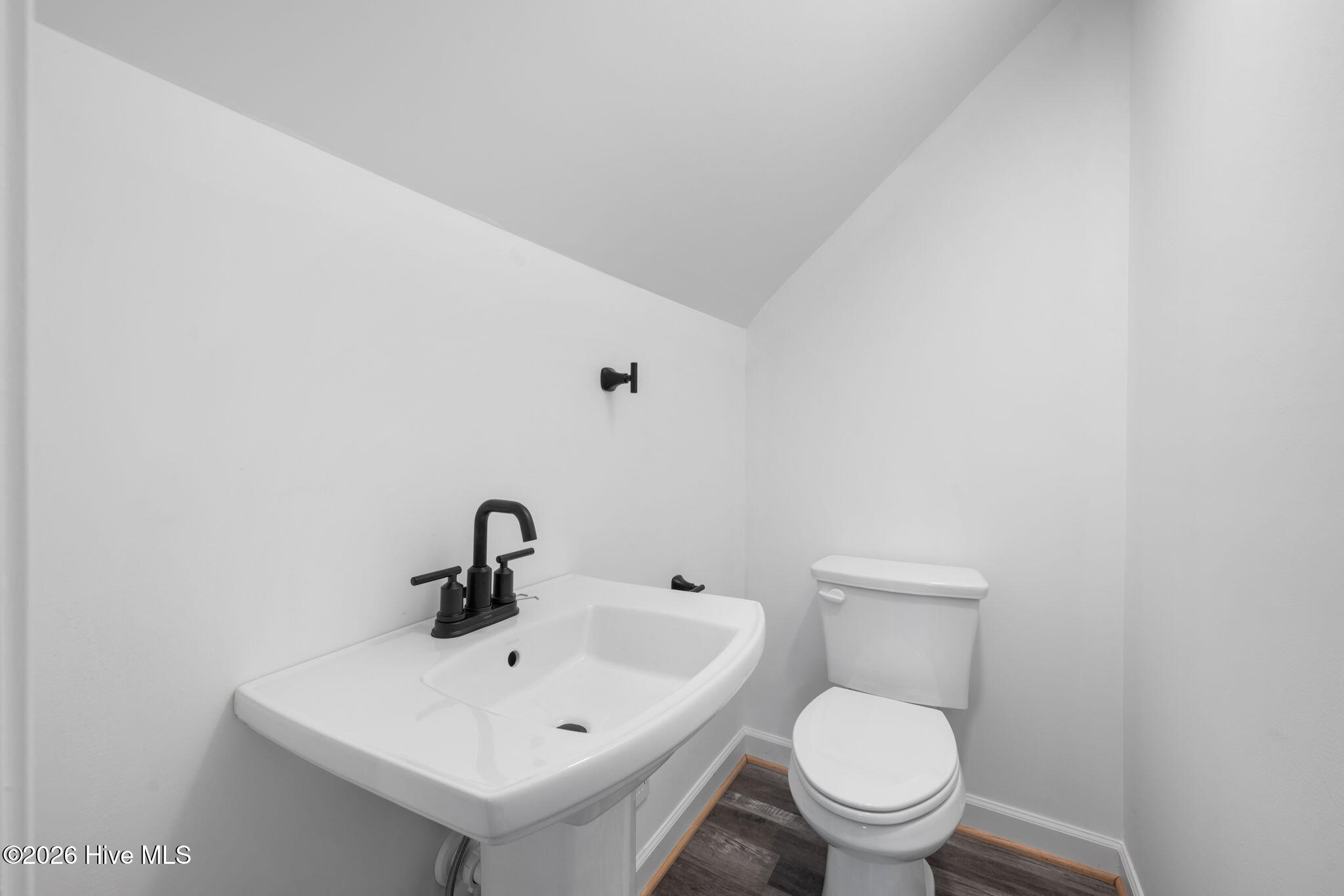1514 Rhem Avenue New Bern, NC 28560 - Photo 22 of 41 19-web-or-mls-DSC_0069