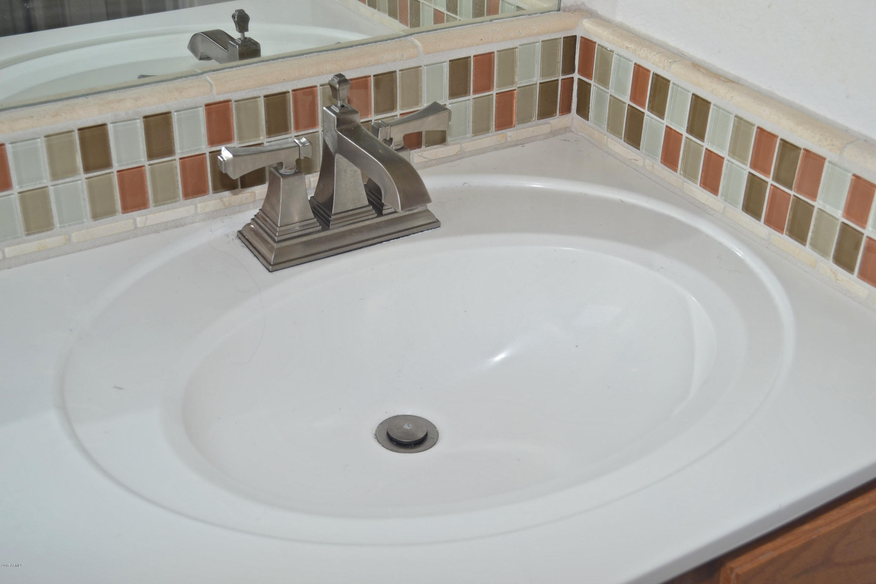 2130 West Vineyard Road Phoenix, AZ 85041 - Photo 21 of 37 21 Master Sink