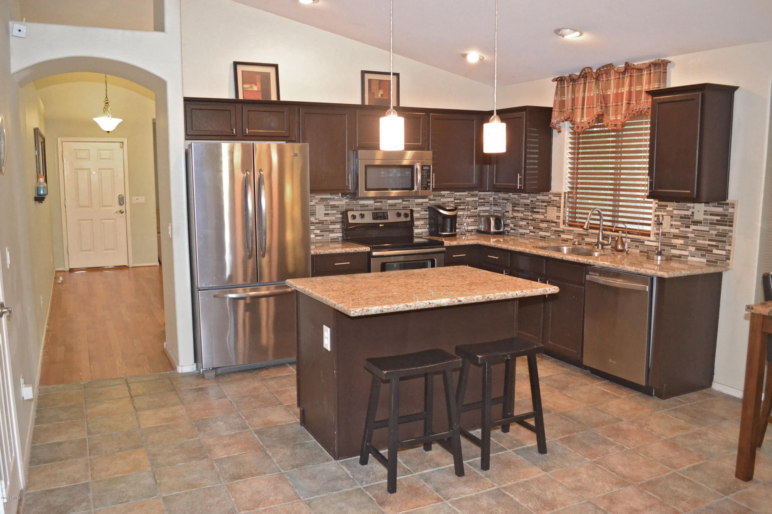 2130 West Vineyard Road Phoenix, AZ 85041 - Photo 8 of 37 08 Kitchen
