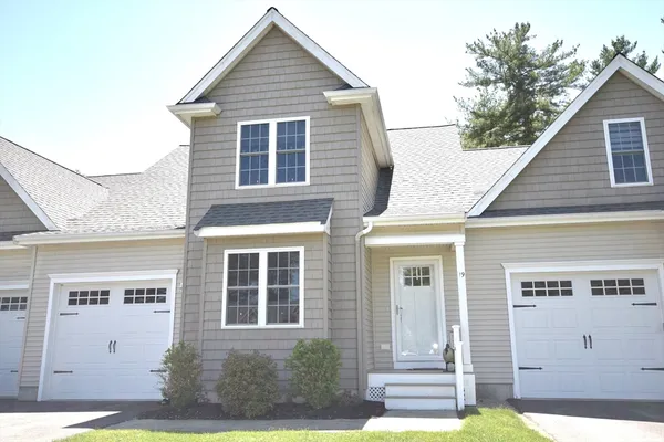 $599,900 | 19 Santana Way, Unit 19, Carver, MA 02330