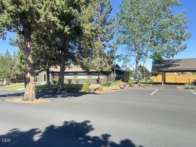 1188 Northeast 27th Street, Unit 10 Bend, OR 97701 - Photo 35 of 39