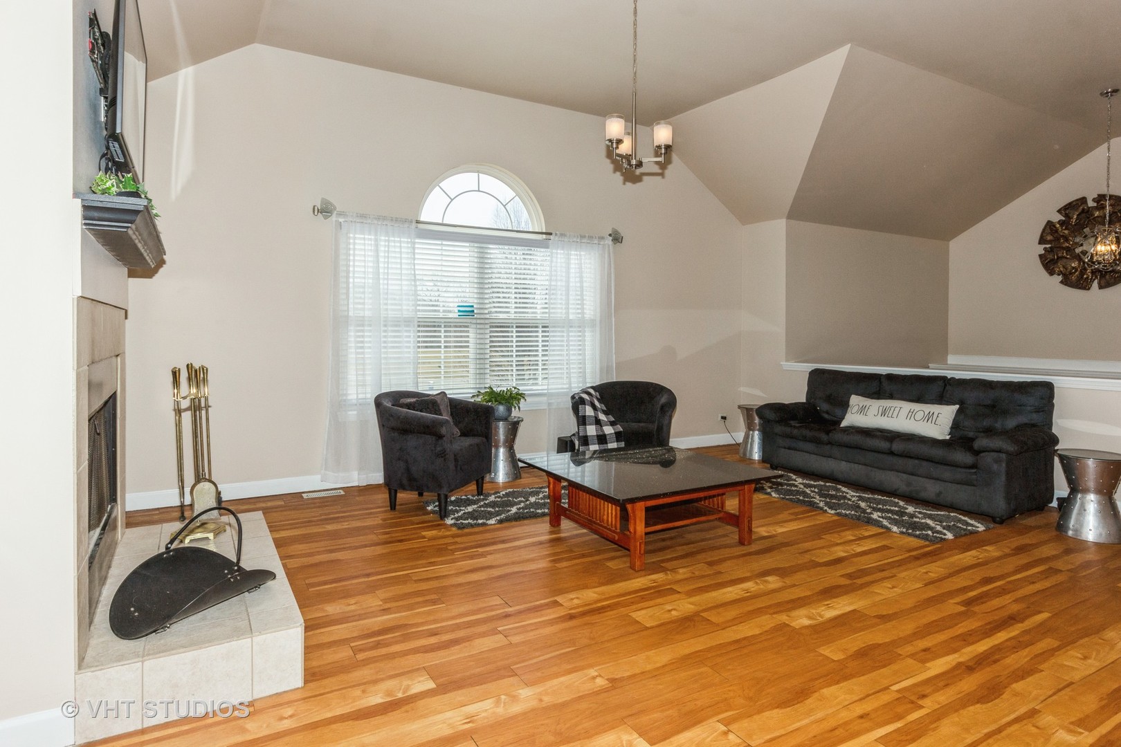 2055 North 3569th Road Serena, IL 60549 - Photo 5 of 36