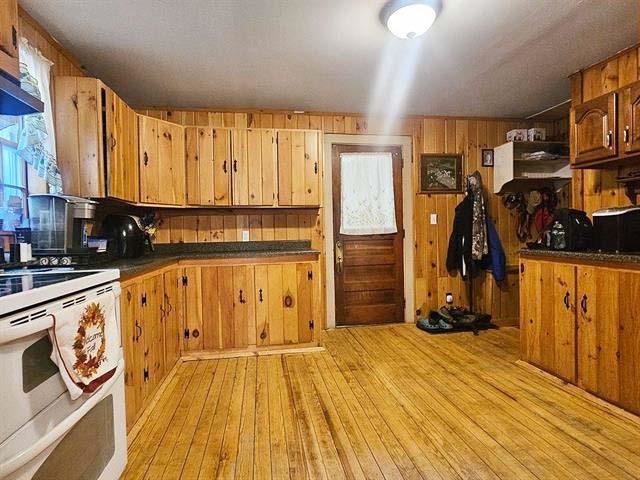 204 Shaw Road Fletcher, VT 05444 - Photo 9 of 40