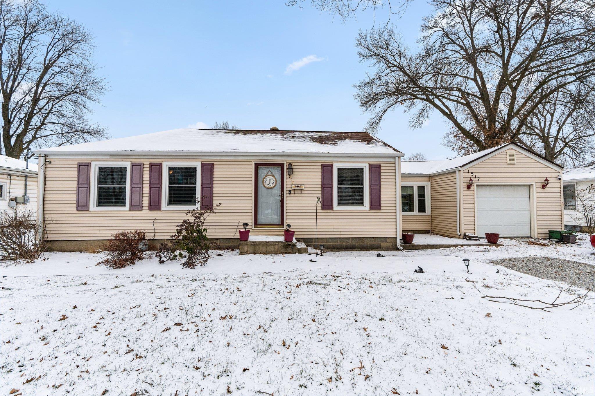 1917 East Paulding Road Fort Wayne, IN 46806 - Photo 1 of 36 Gallery Image 1