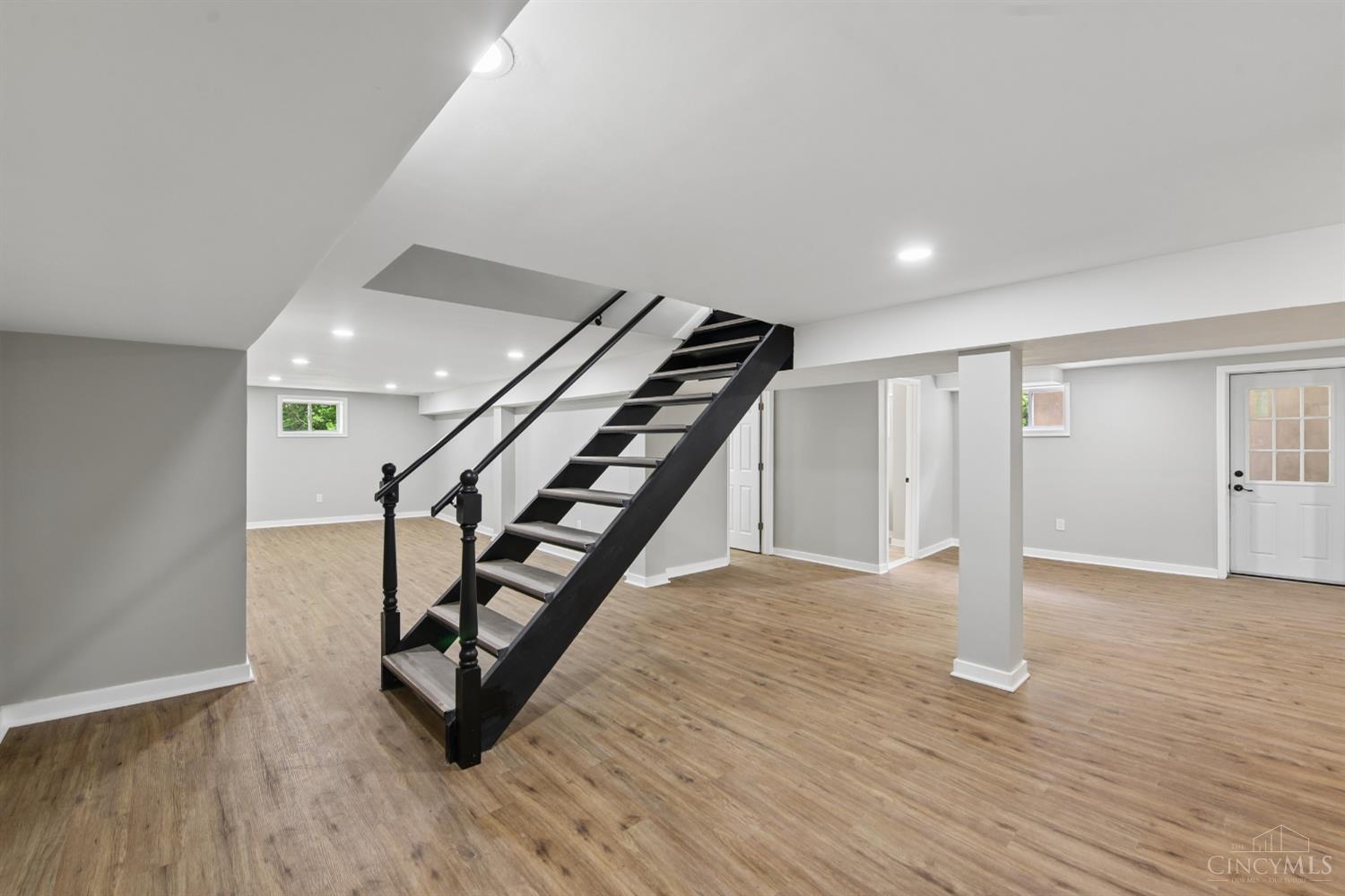 7474 Edgemont Road Cincinnati, OH 45237 - Photo 35 of 53 Gallery Image 35