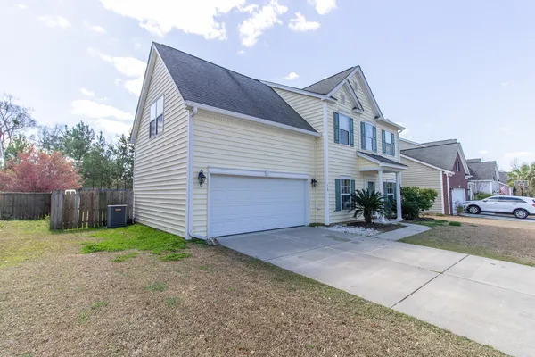$2,500 | 113 Carolinian Drive, Summerville, SC 29485