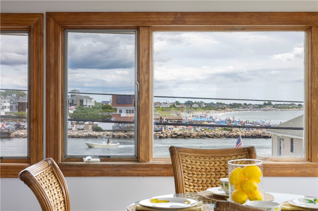 18 Beach Row Narragansett, RI 02879 - Photo 15 of 50