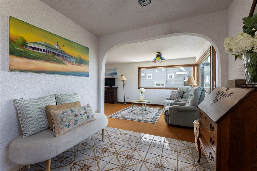 18 Beach Row Narragansett, RI 02879 - Photo 22 of 50