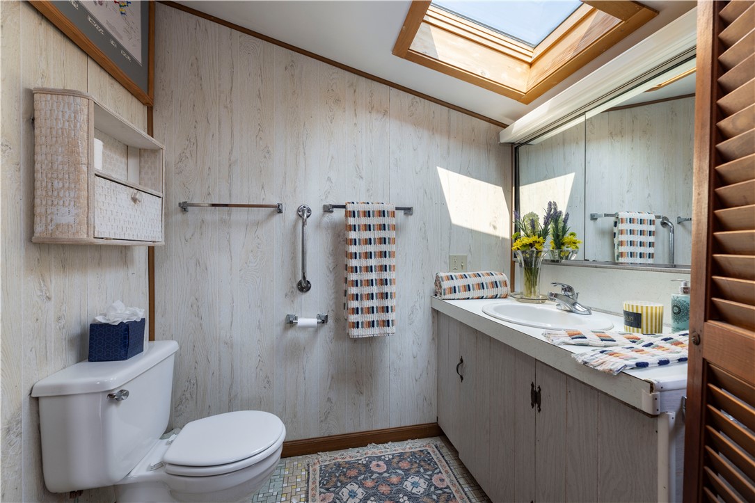 18 Beach Row Narragansett, RI 02879 - Photo 38 of 50