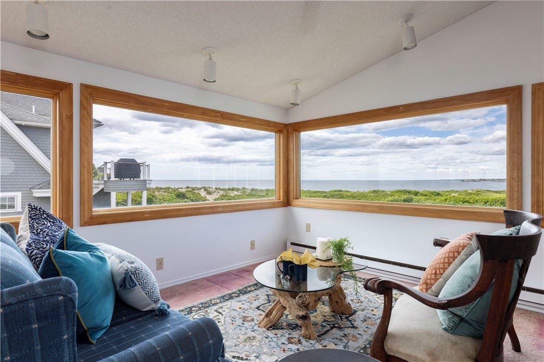 18 Beach Row Narragansett, RI 02879 - Photo 8 of 50