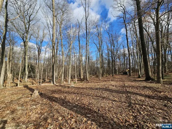 $450,000 | 34 Starlight Drive, Morris Township, NJ 07960