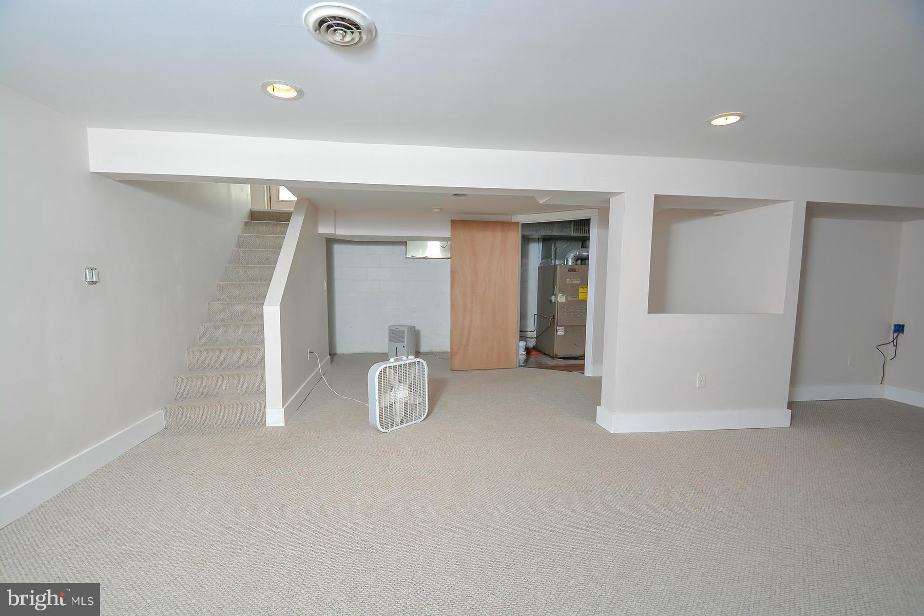 417 Spring Glade Road Oakland, MD 21550 - Photo 7 of 18 Family Room