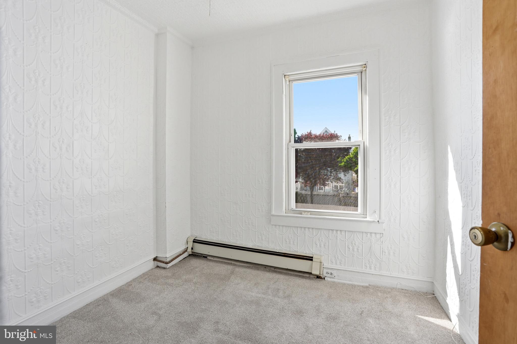 209 Hamilton Street Harrison, NJ 07029 - Photo 22 of 43
