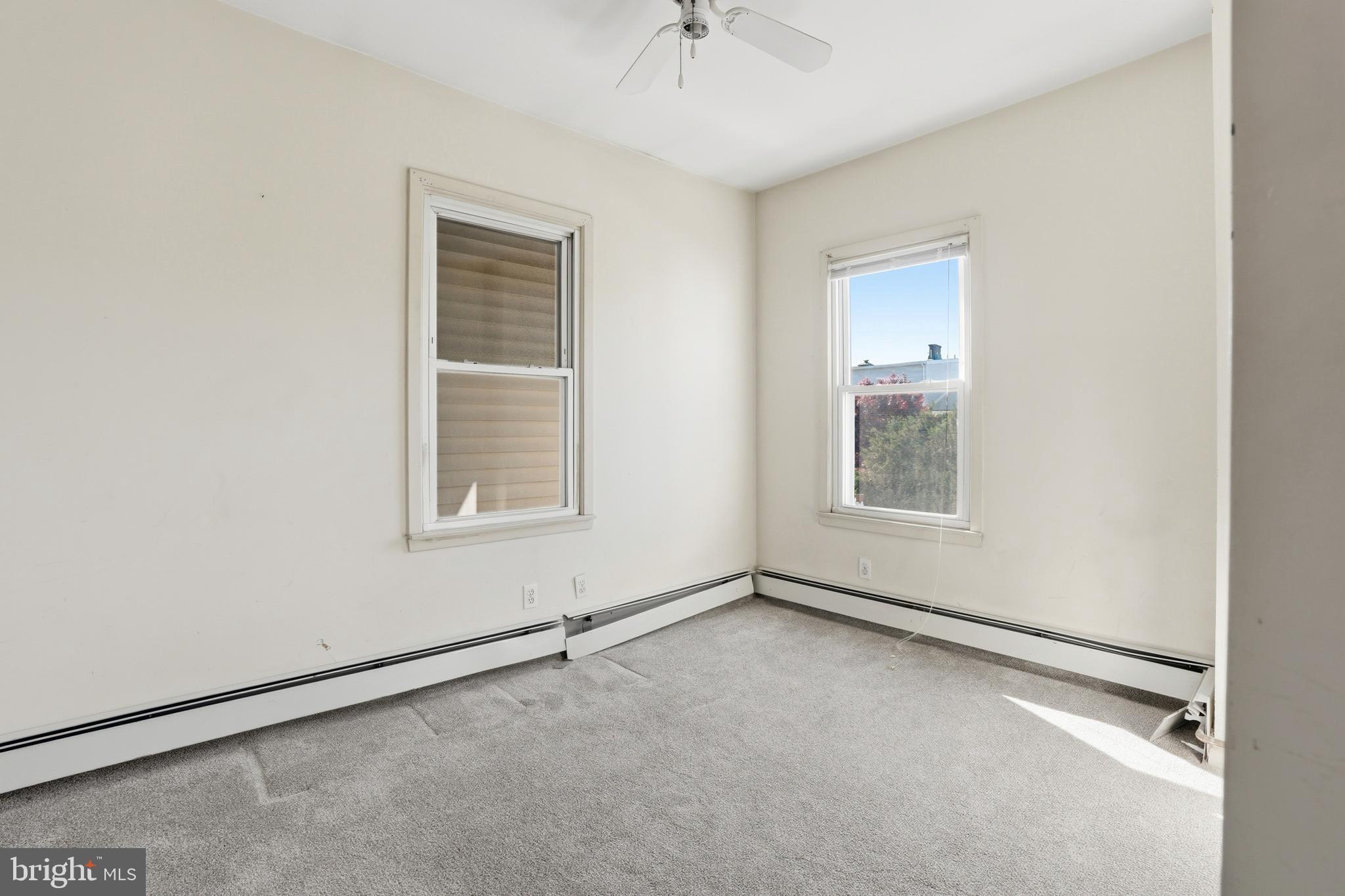 209 Hamilton Street Harrison, NJ 07029 - Photo 23 of 43