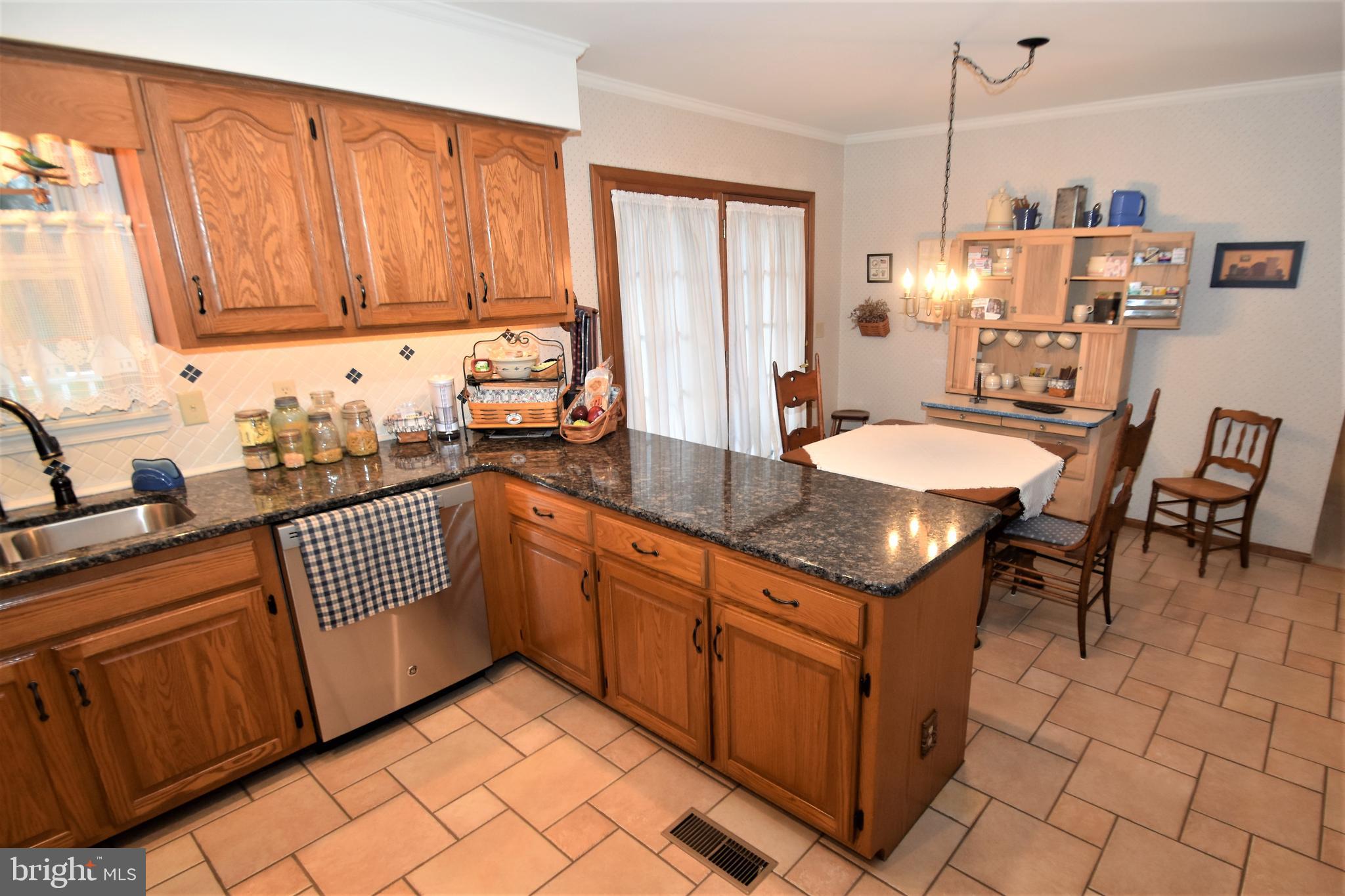 1175 Dutch Neck Road Middletown, DE 19709 - Photo 7 of 55 Granite and Stainless