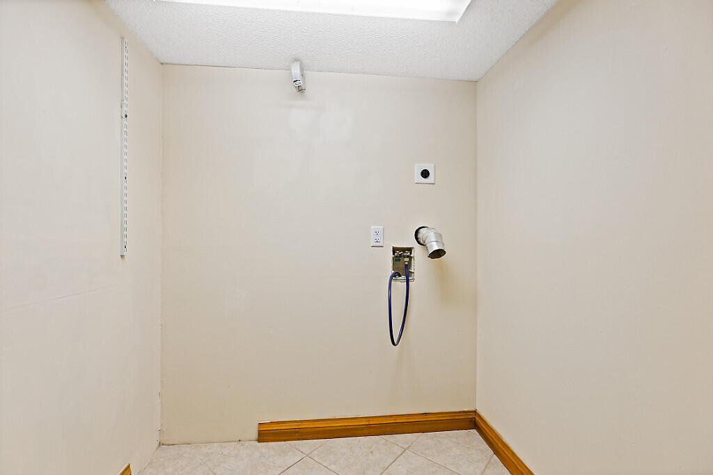 2 Coolidge Street Waterville, ME 04901 - Photo 67 of 81 48_BP5A7078_DxO_mls