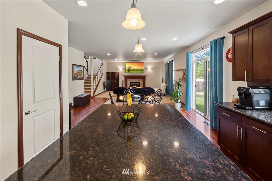 982 Lyle Ridge Circle Oak Harbor, WA 98277 - Photo 14 of 39 Gallery Image 14