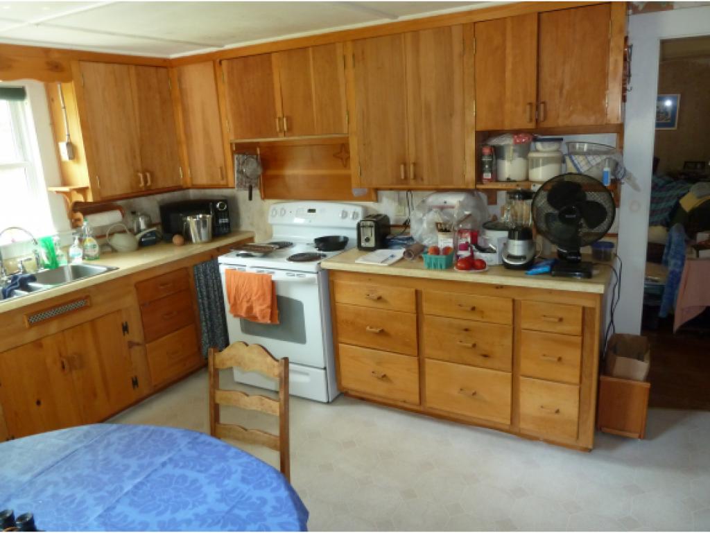 62 West Parish Road Concord, NH 03303 - Photo 5 of 12