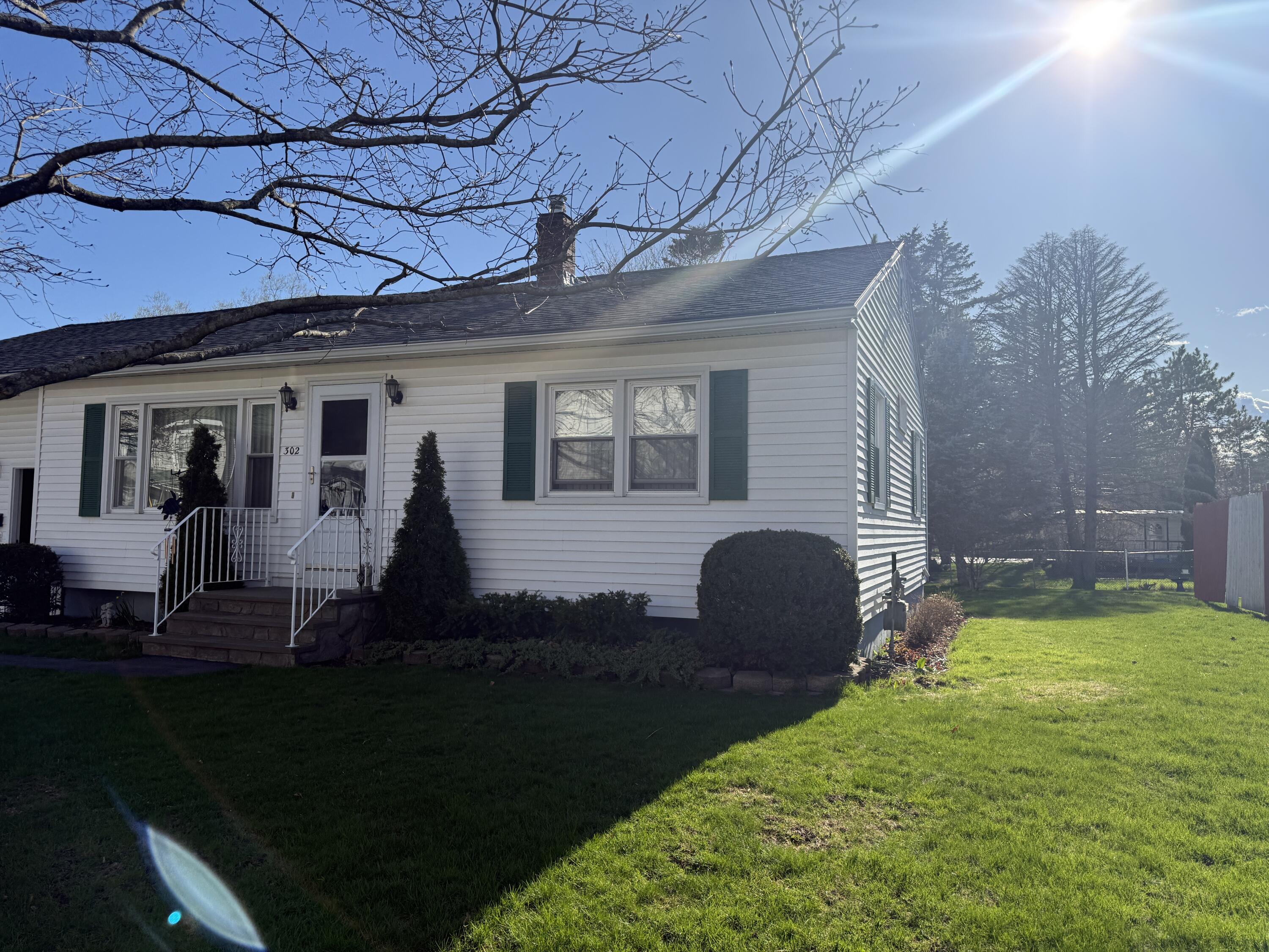 302 Grove Street Bangor, ME 04401 - Photo 3 of 29 IMG_9467