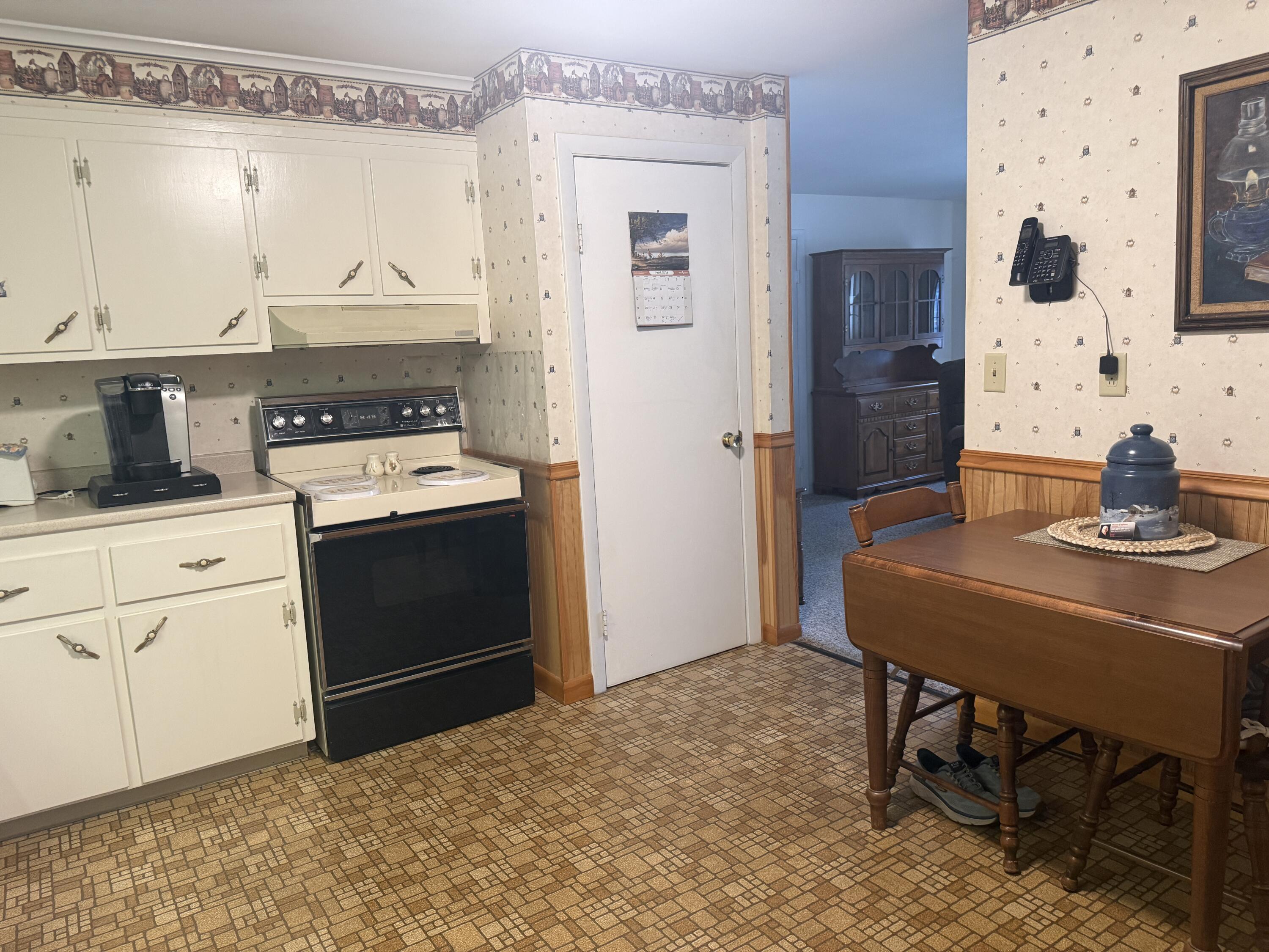302 Grove Street Bangor, ME 04401 - Photo 10 of 29 IMG_9509