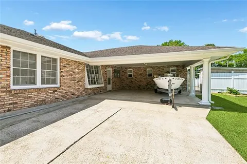 $290,000 | 404 Fairfield Avenue, Gretna, LA 70056