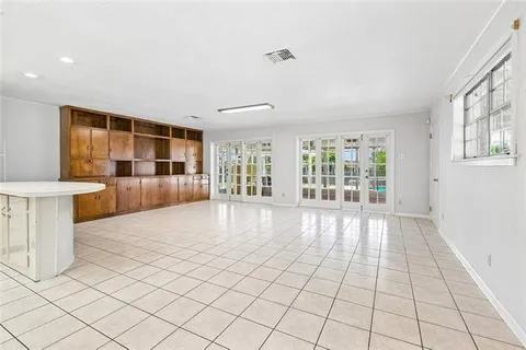 $290,000 | 404 Fairfield Avenue, Gretna, LA 70056