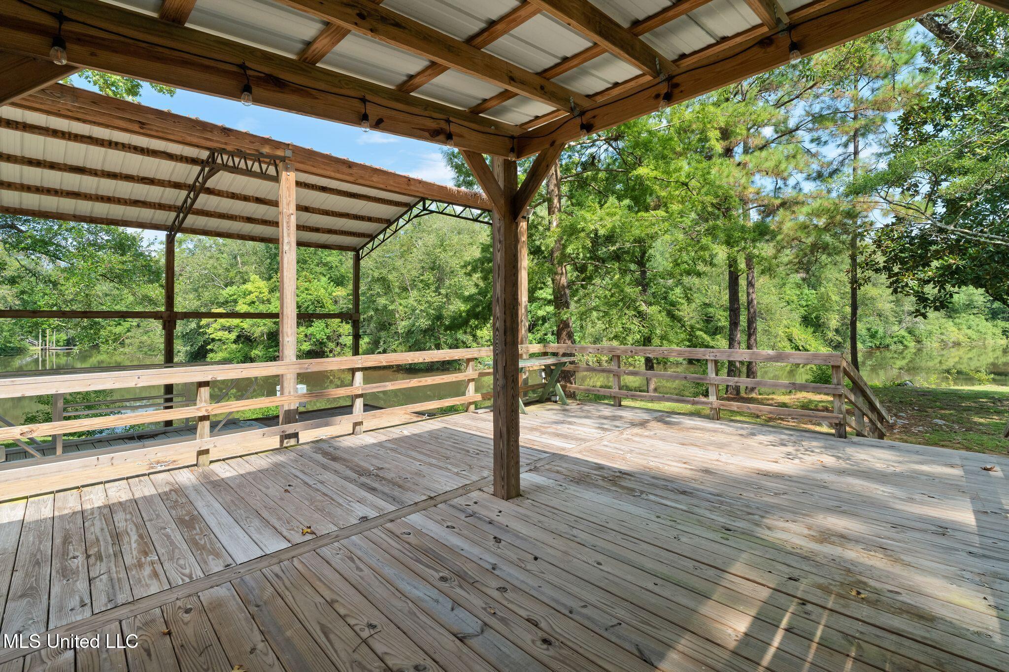 13250 River Road Gulfport, MS 39503 - Photo 24 of 32 13250_River_Road-31