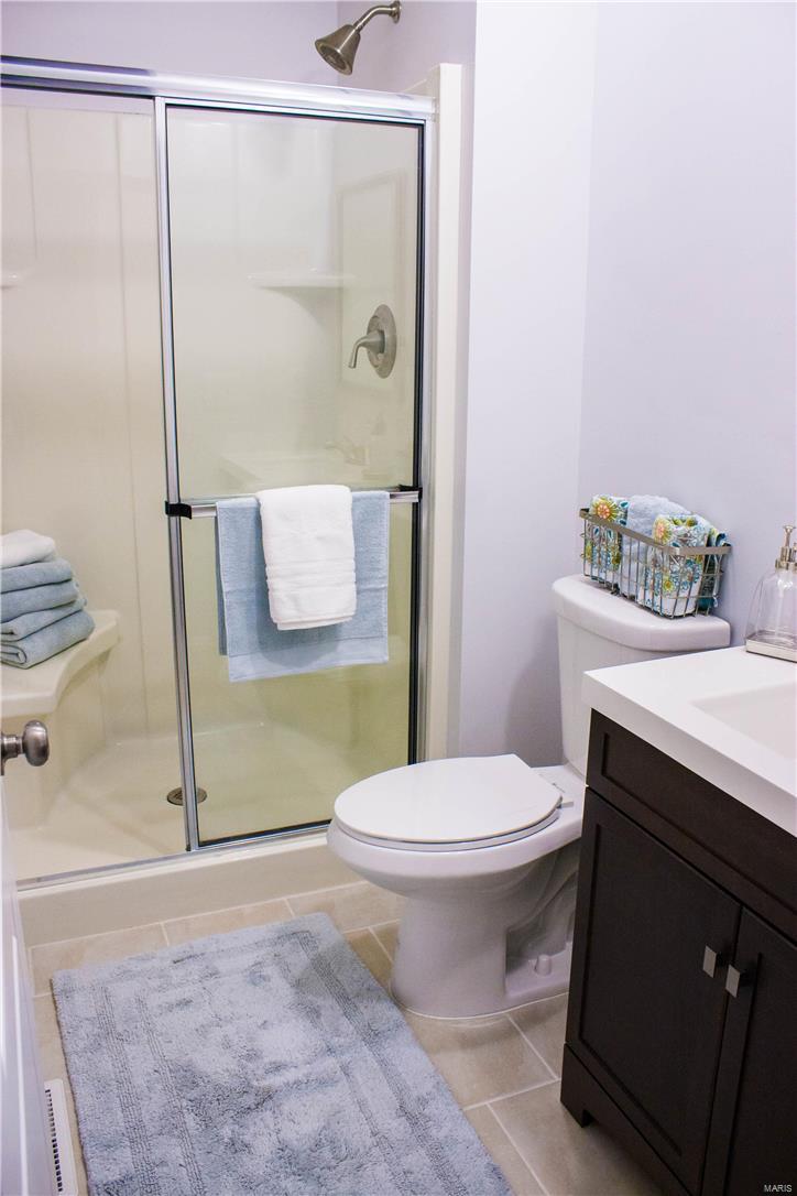 345 Baxter Road Ballwin, MO 63011 - Photo 7 of 14 Gallery Image 7