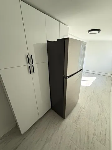 $1,950 | 23 Auburn Avenue, Unit 2, Somerville, MA 02145