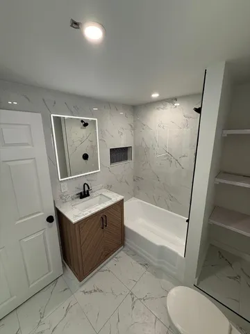 $1,950 | 23 Auburn Avenue, Unit 2, Somerville, MA 02145