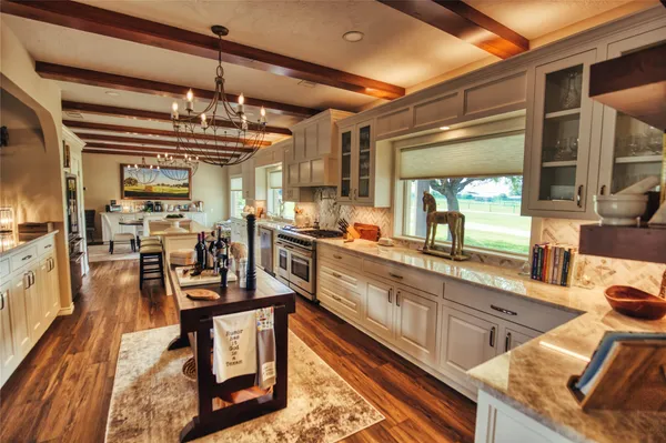 $4,350,000 | 11532 County Road 408, Somerville, TX 77879