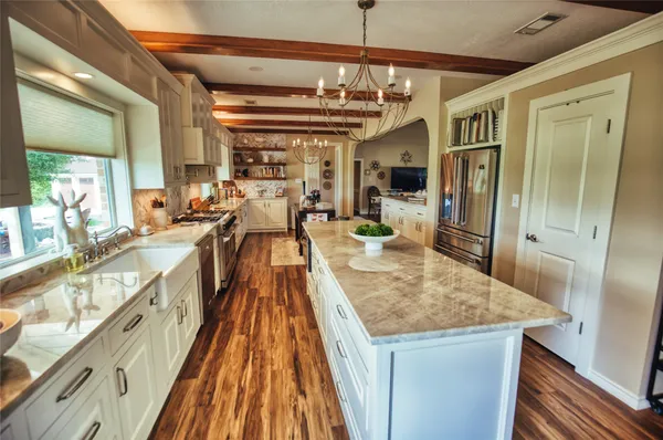 $4,350,000 | 11532 County Road 408, Somerville, TX 77879