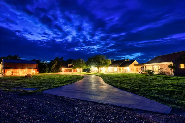 $4,350,000 | 11532 County Road 408, Somerville, TX 77879