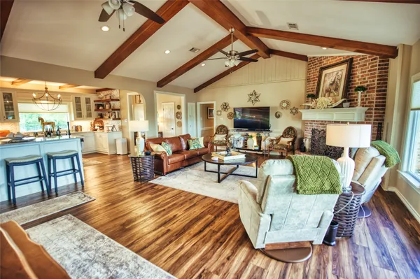 $4,350,000 | 11532 County Road 408, Somerville, TX 77879