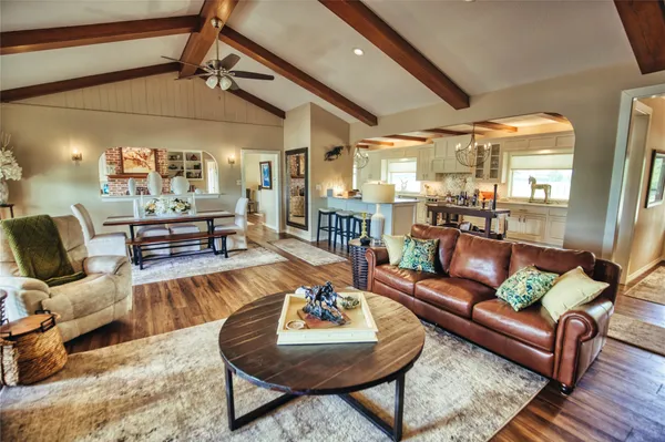 $4,350,000 | 11532 County Road 408, Somerville, TX 77879