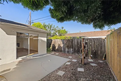$1,699,000 | 685 Center Street, Costa Mesa, CA 92627
