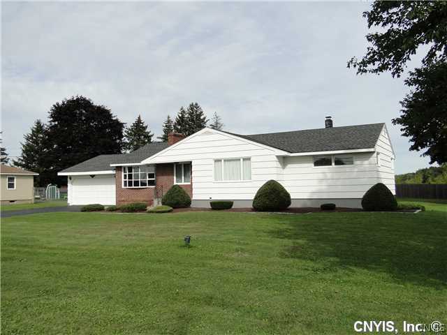 5959 Lakeshore Road Cicero, NY 13039 - Photo 1 of 1 Exterior Front