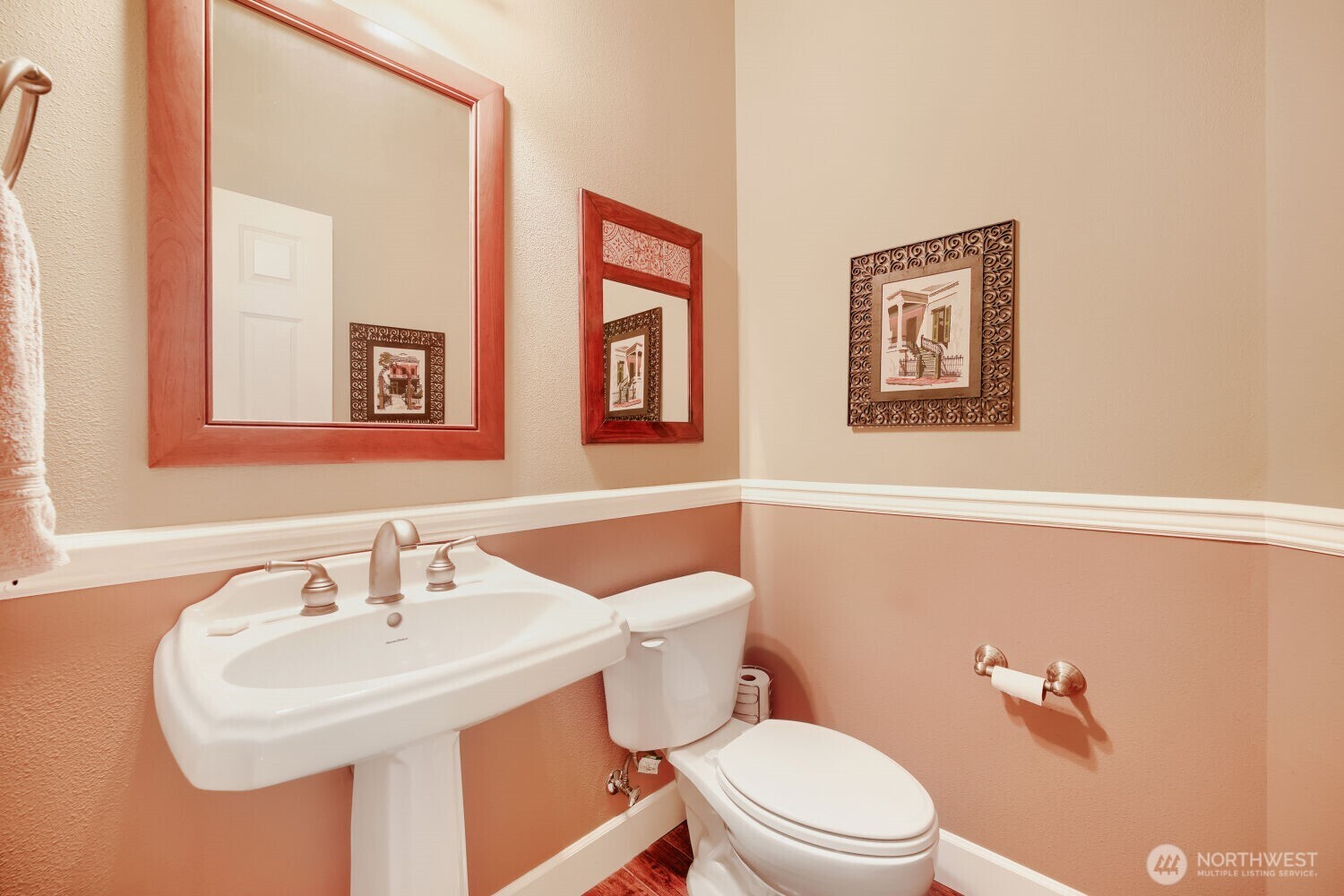 1001 South 38th Court Renton, WA 98055 - Photo 5 of 40 Gallery Image 5