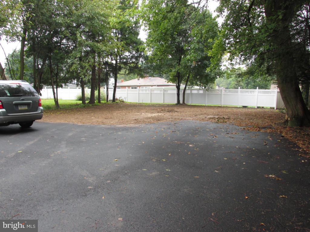 1288 Colebrook Road Lebanon, PA 17042 - Photo 5 of 29 Gallery Image 5